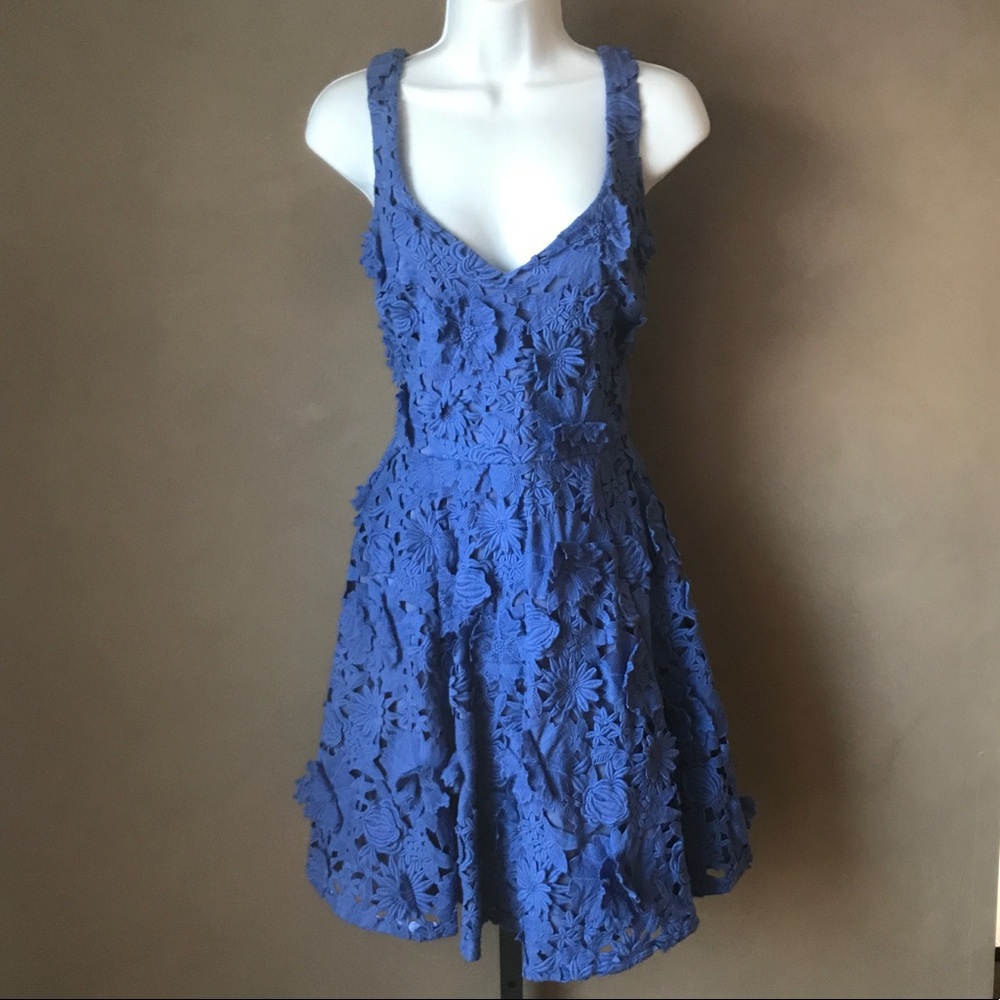 Nicole Miller Embroidered Floral Dress Size 2